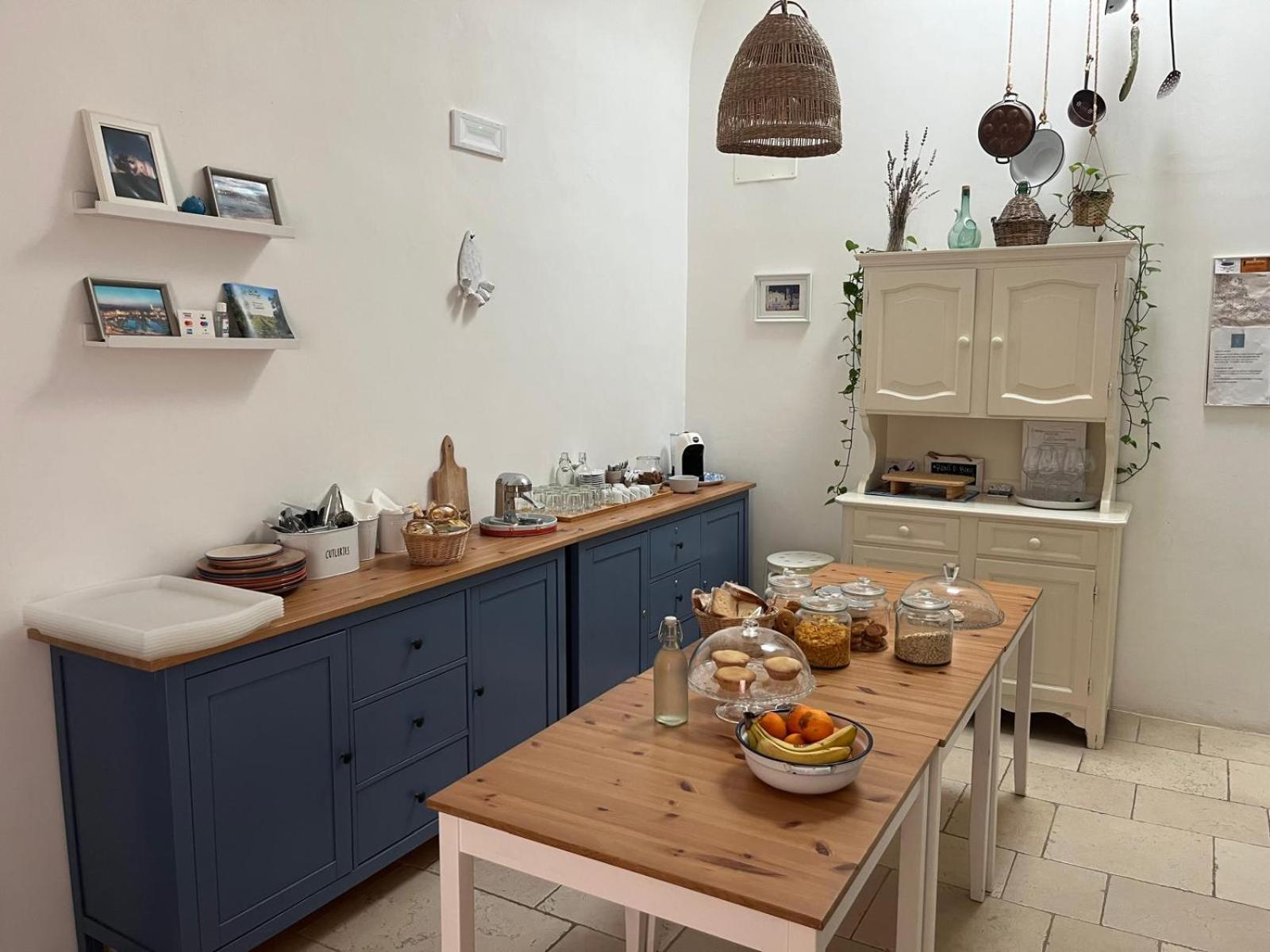 トラーニ La Mitria Bed & Breakfast エクステリア 写真