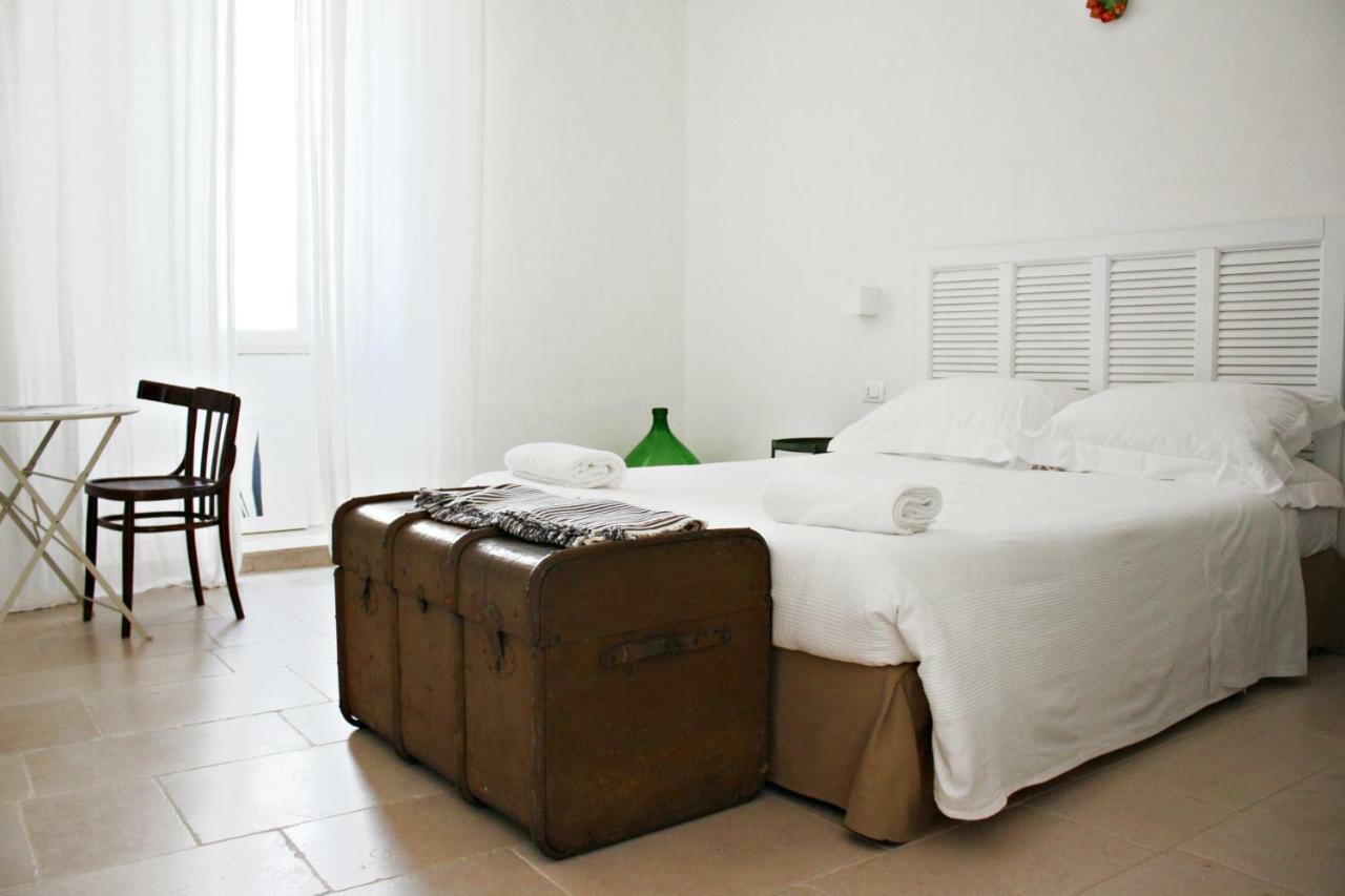 トラーニ La Mitria Bed & Breakfast エクステリア 写真